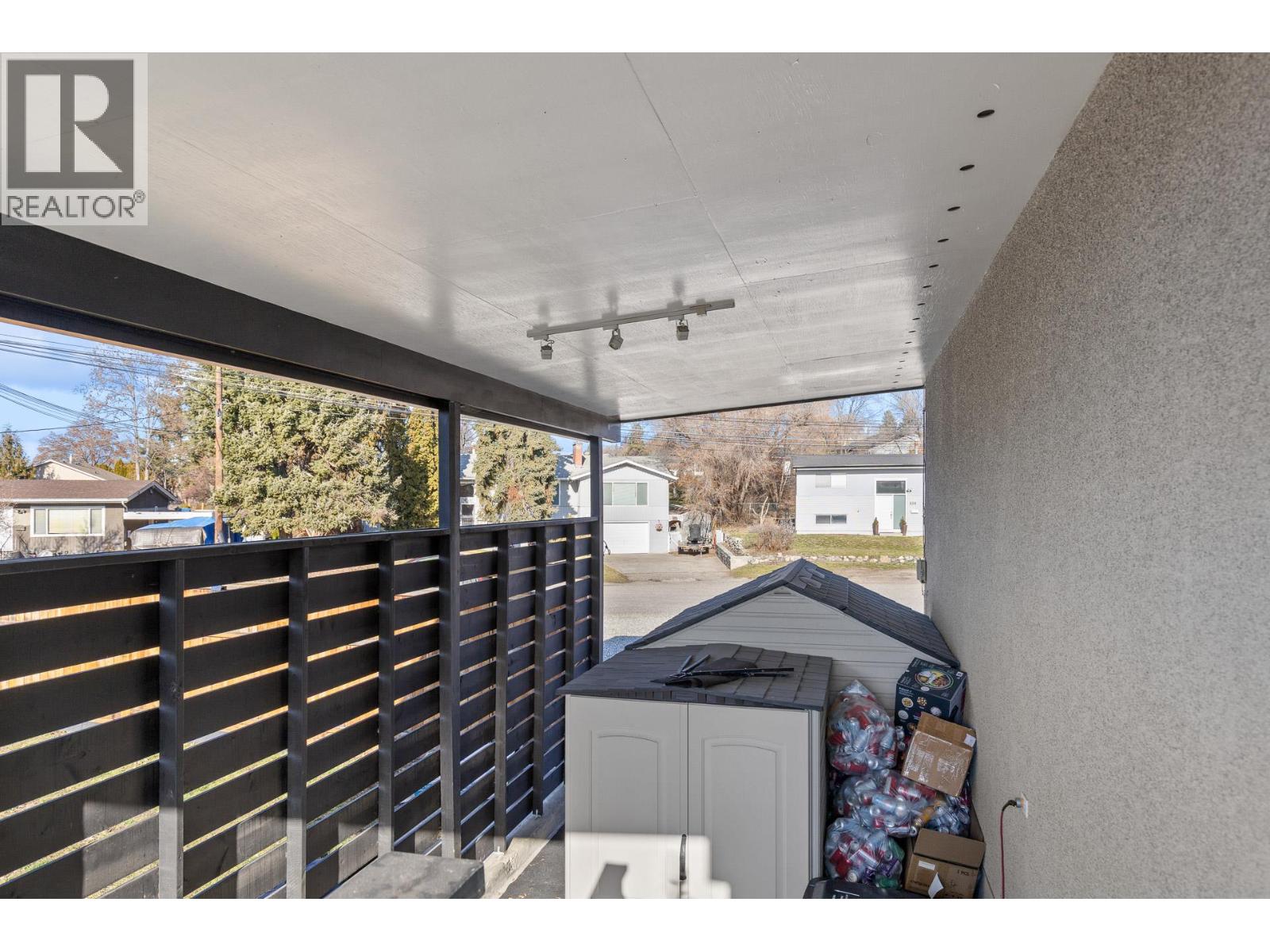  525B Jaschinsky Road, Kelowna