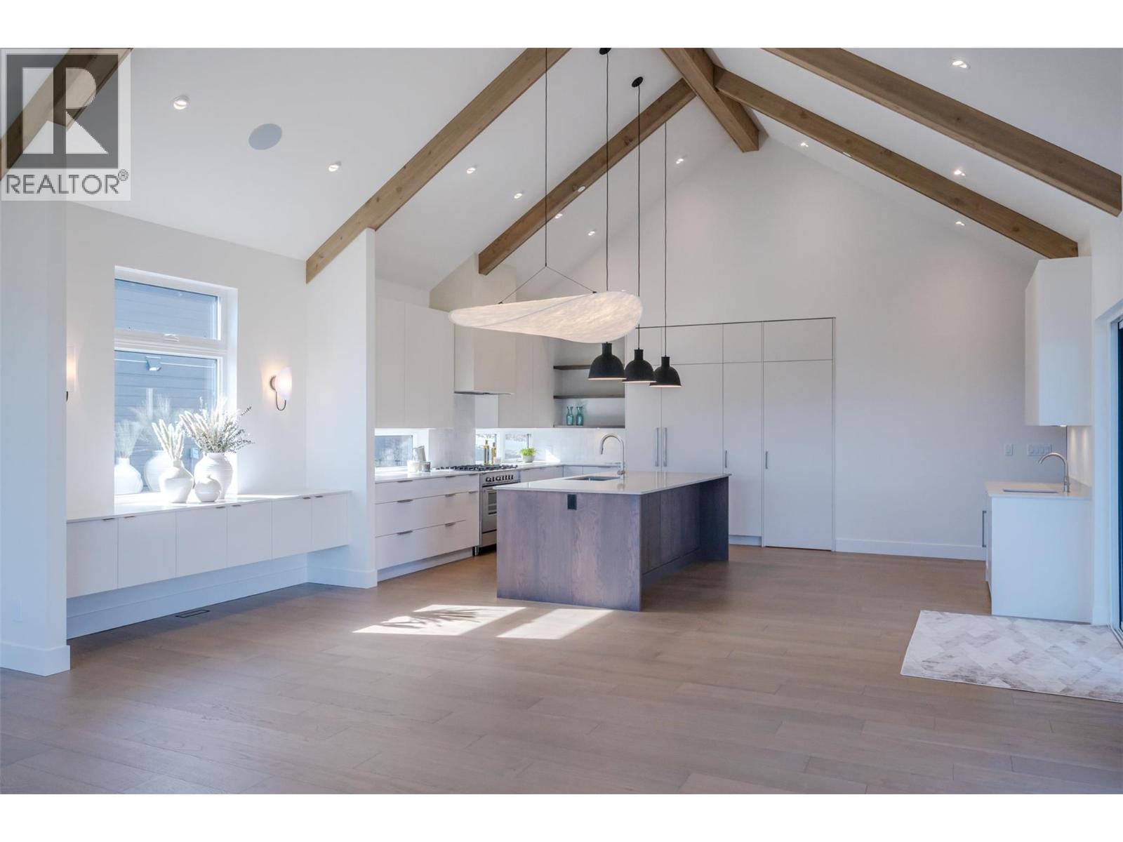  17579 SANBORN Street, Summerland