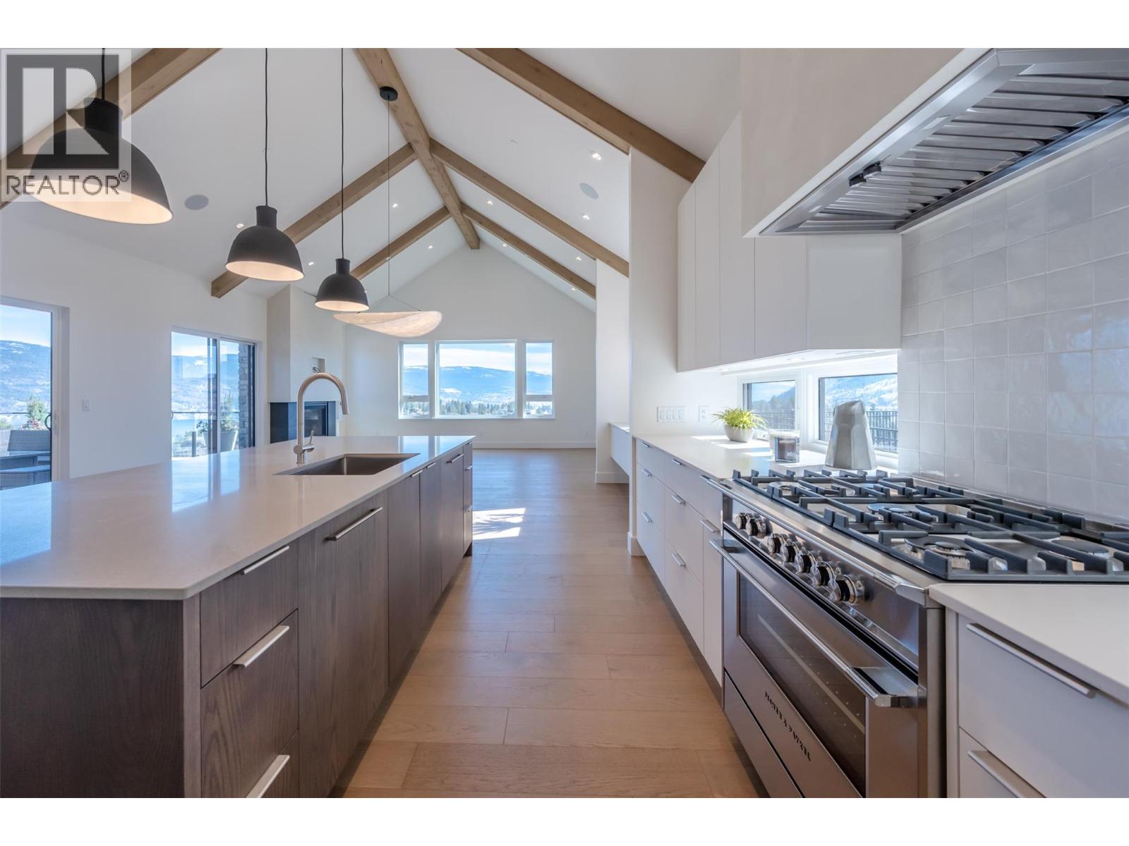  17579 SANBORN Street, Summerland