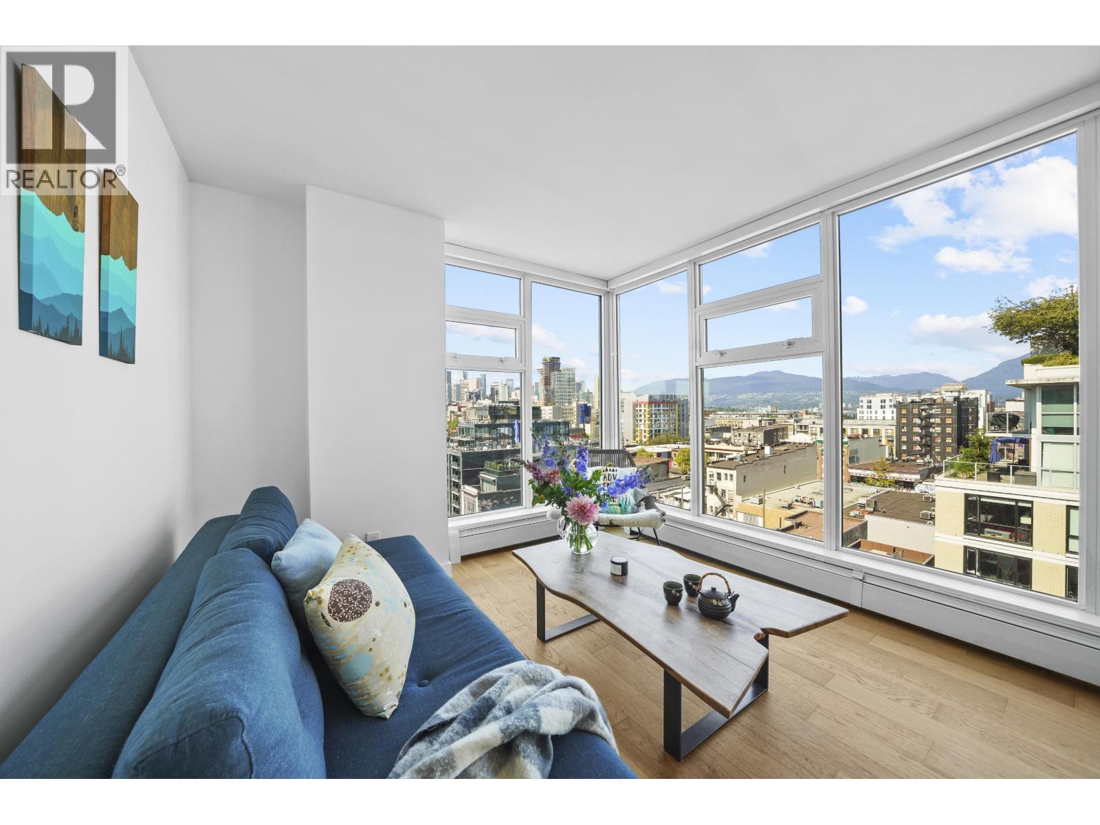 1205 188 KEEFER Street - photo 2