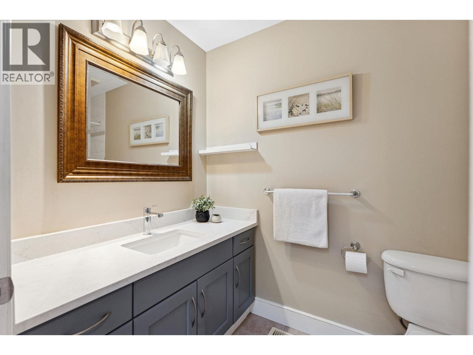 353 E 5TH STREET, North Vancouver