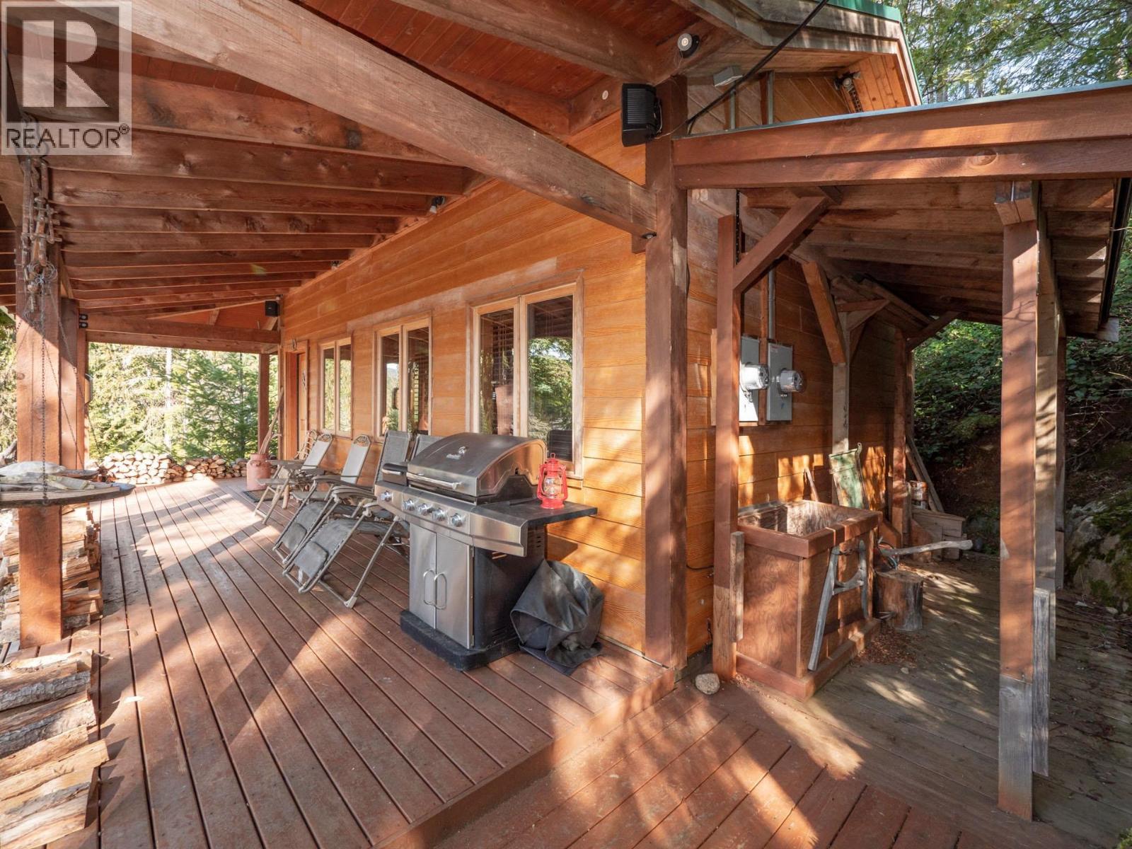 9305 STEPHENS WAY, Halfmoon Bay