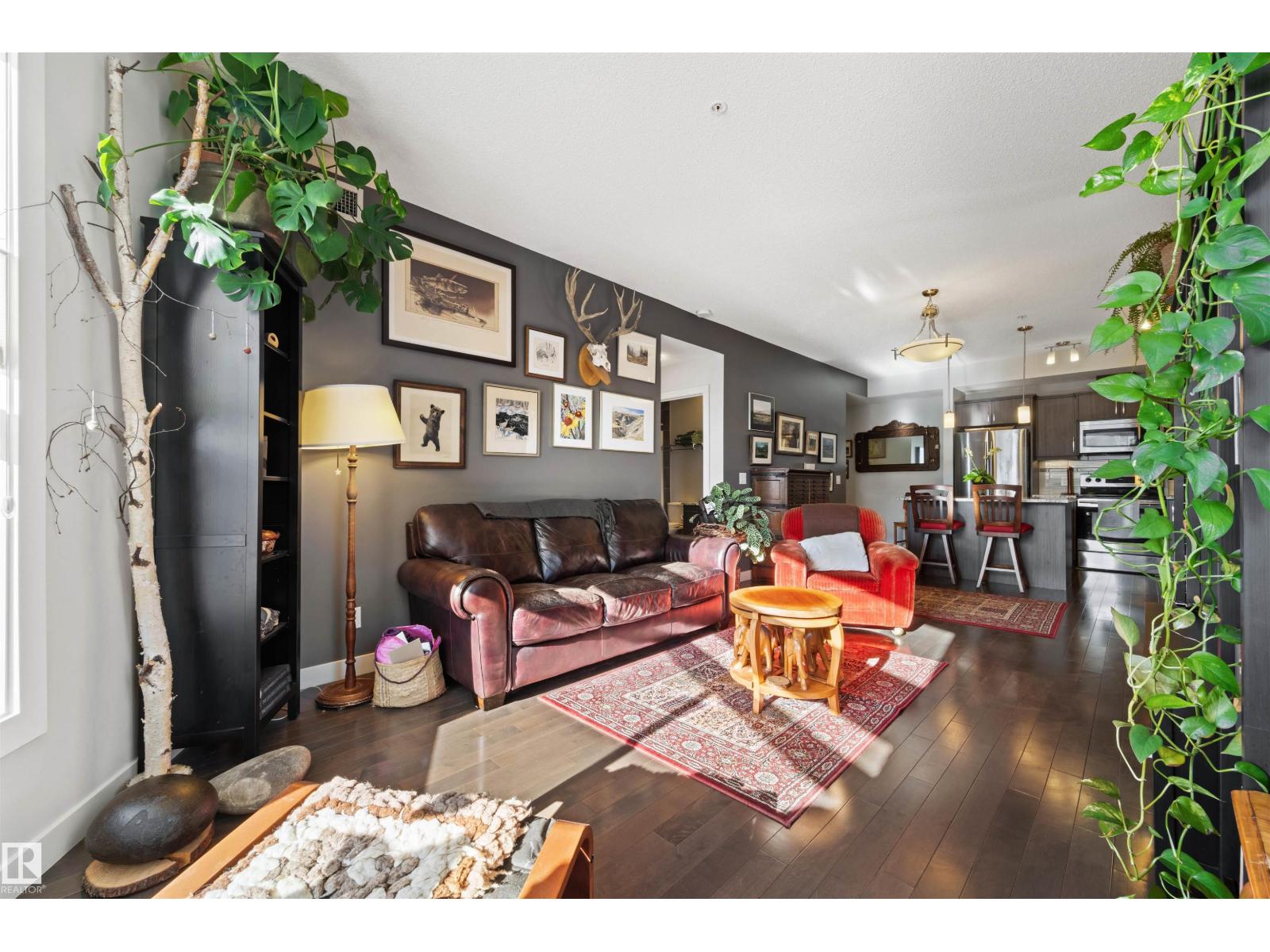 #402 10523 123 ST NW, Edmonton