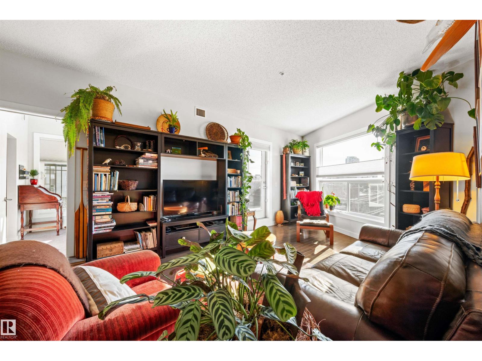 #402 10523 123 ST NW, Edmonton