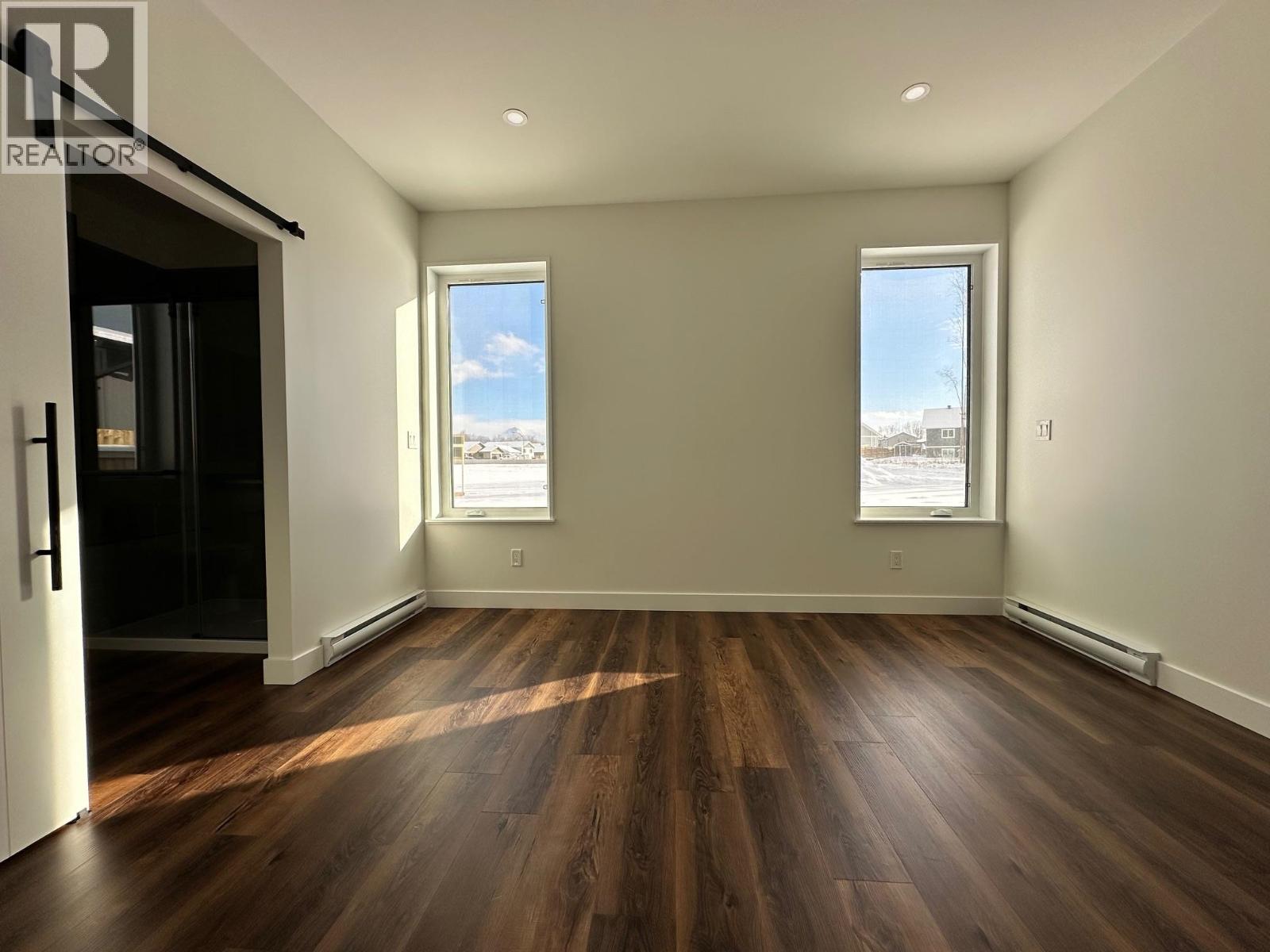 1040 PARKSIDE Avenue, Smithers