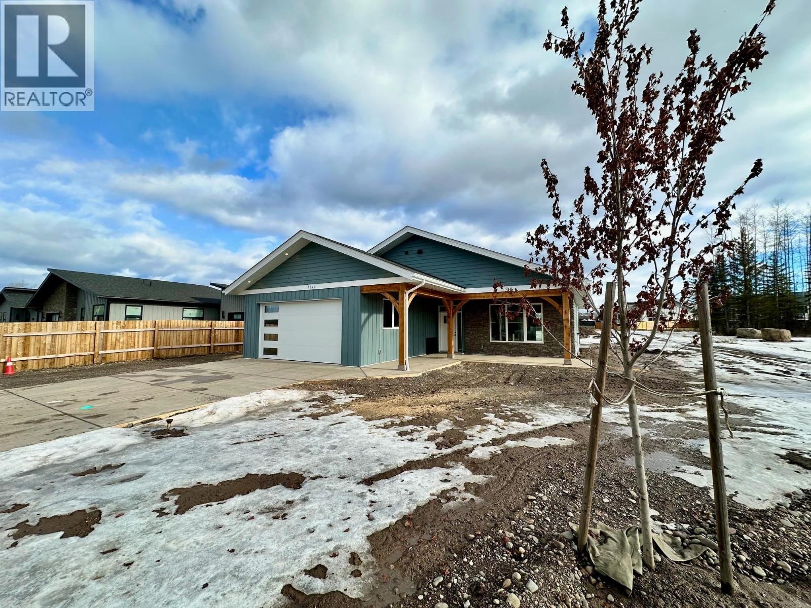 1040 PARKSIDE AVENUE - 5