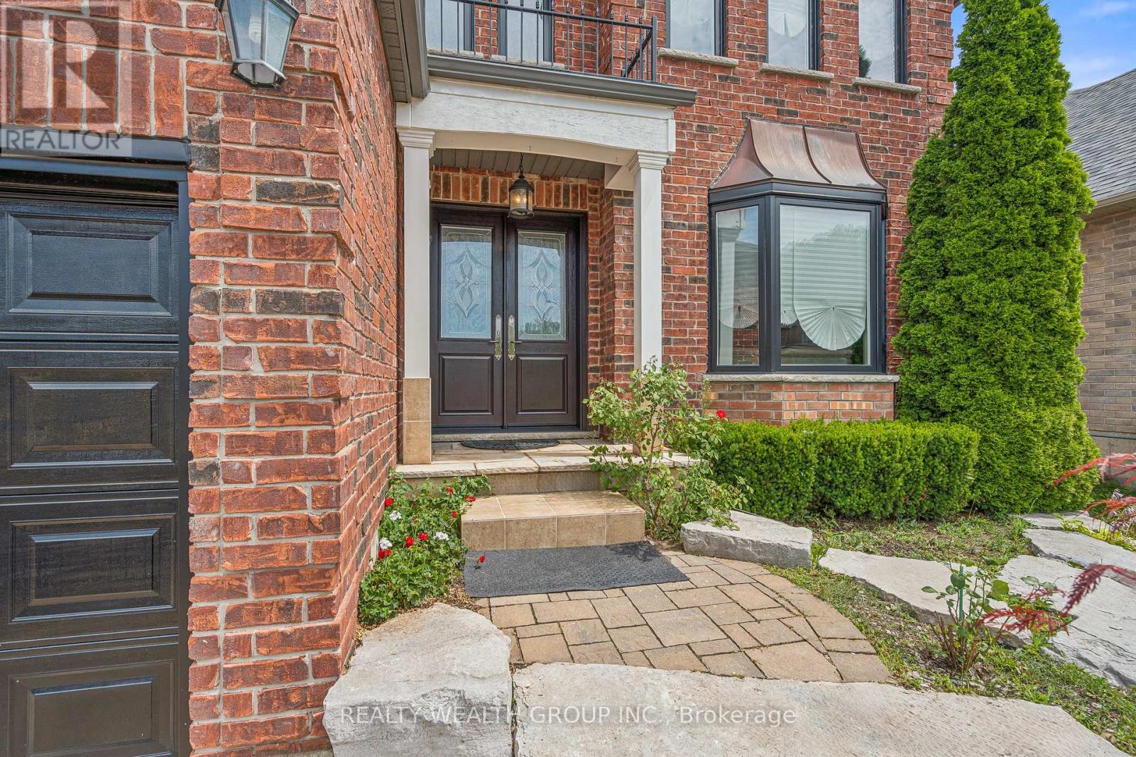 896 BOOTH AVENUE - 5