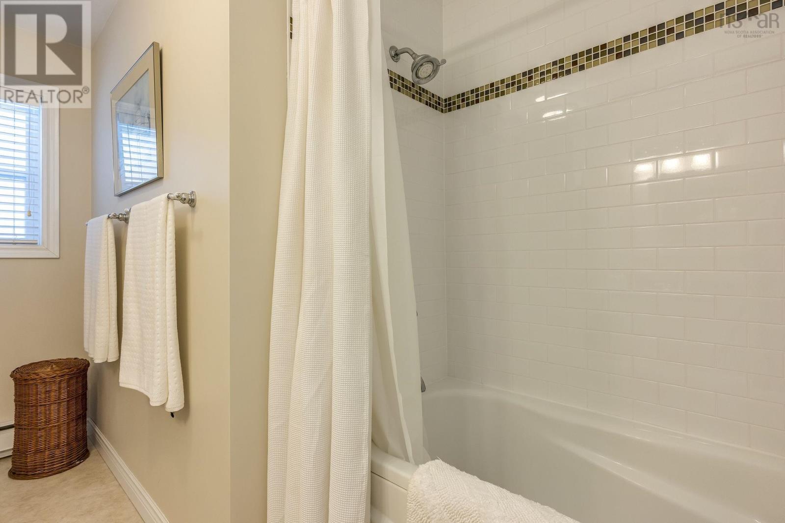 Property 24 of 50 of 89 Apple Tree Lane