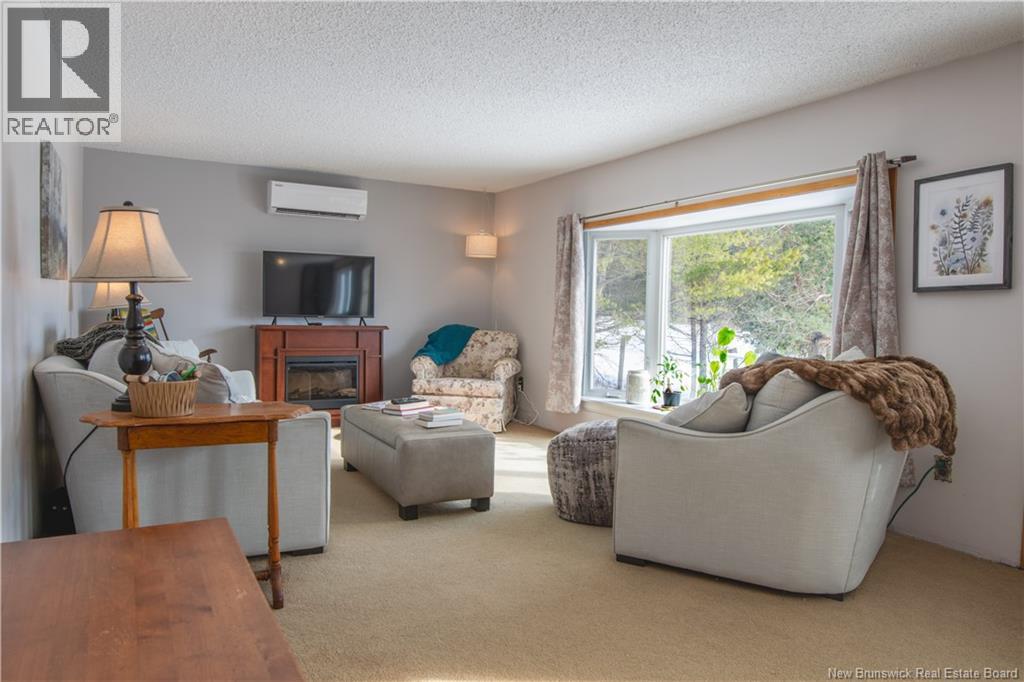 2 Miller Lane - 4