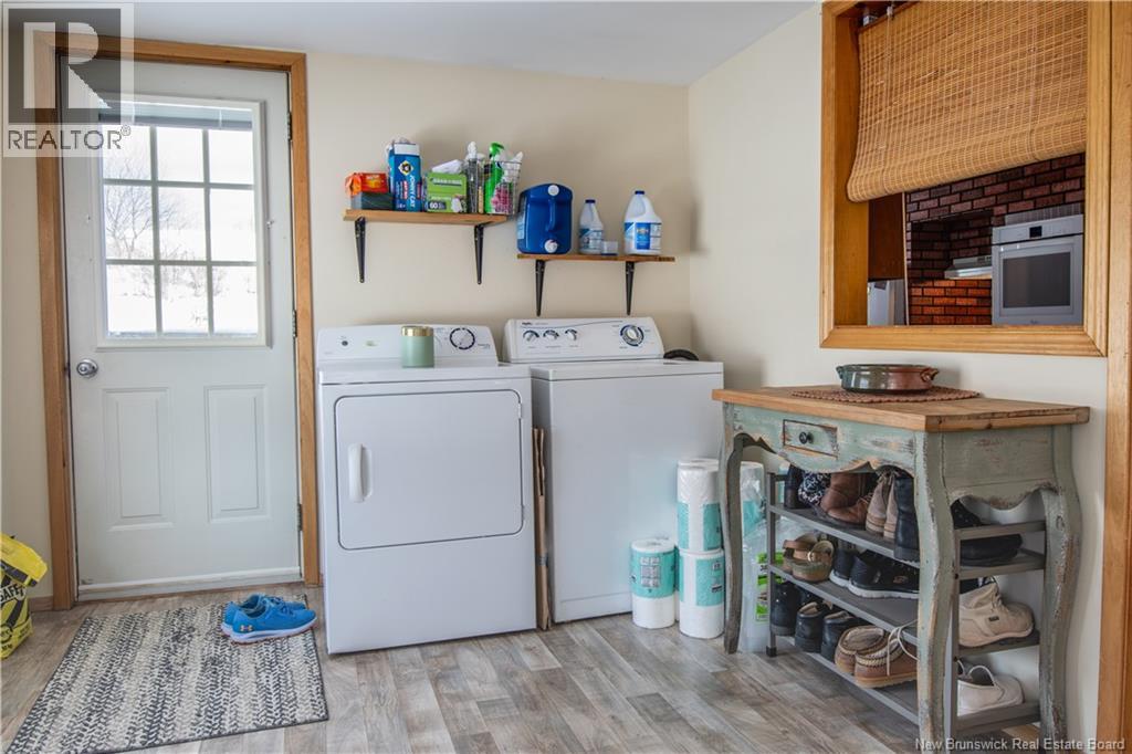 2 Miller Lane - 6