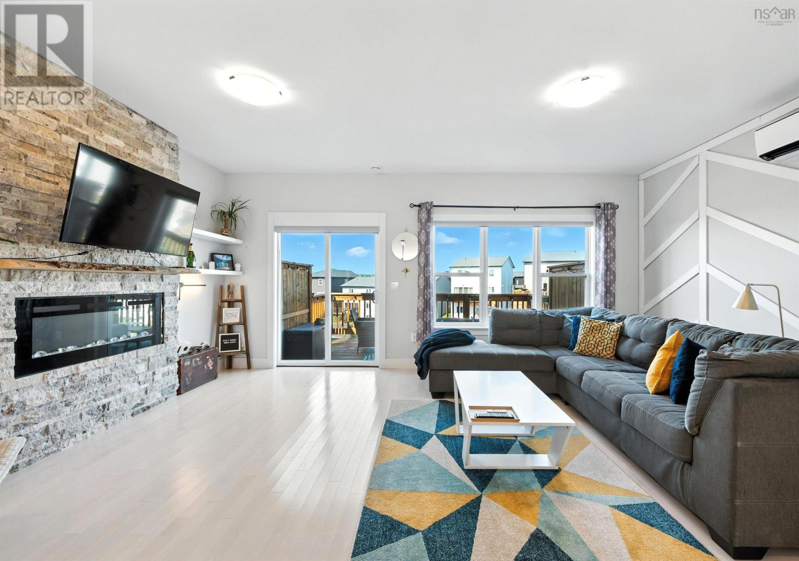 Property 13 of 49 of 32 Travertine Court