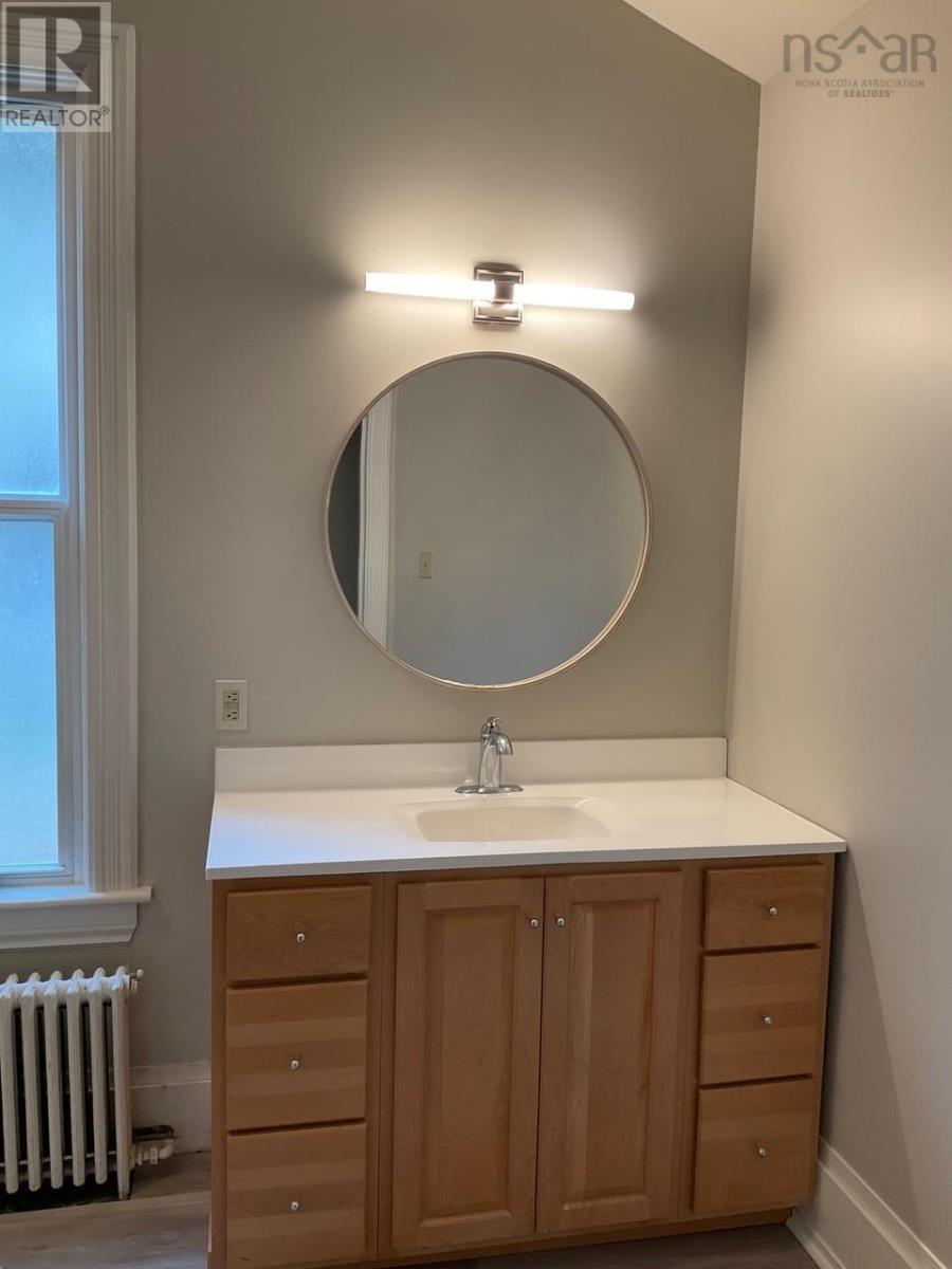 Property 24 of 25 of 6284-86 Chebucto Road