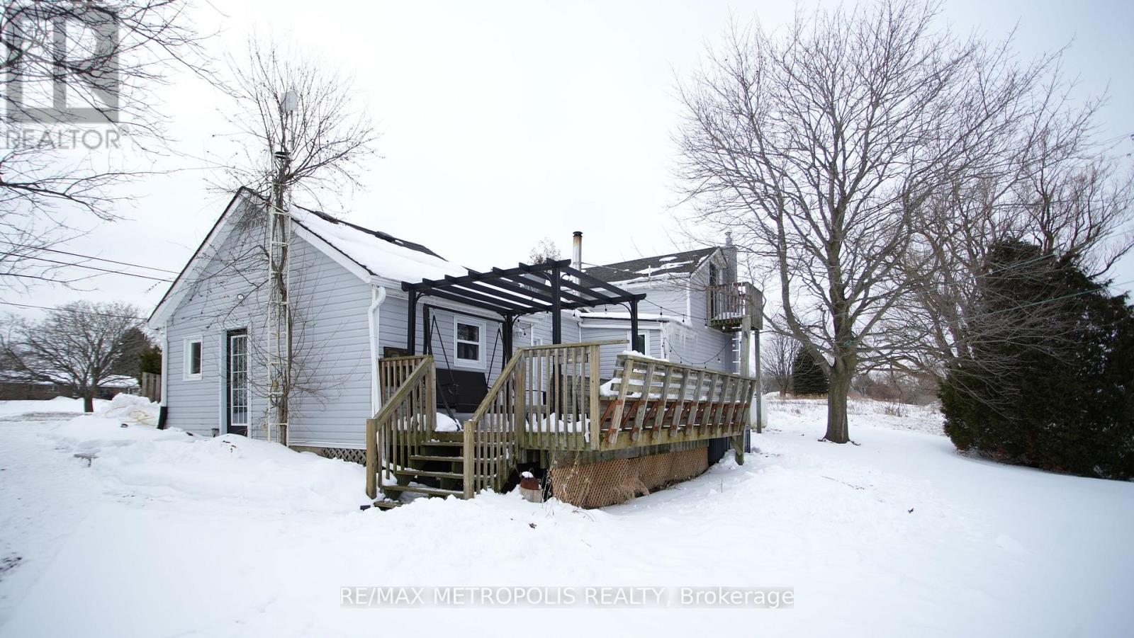 2046 COUNTY 2 ROAD - 32