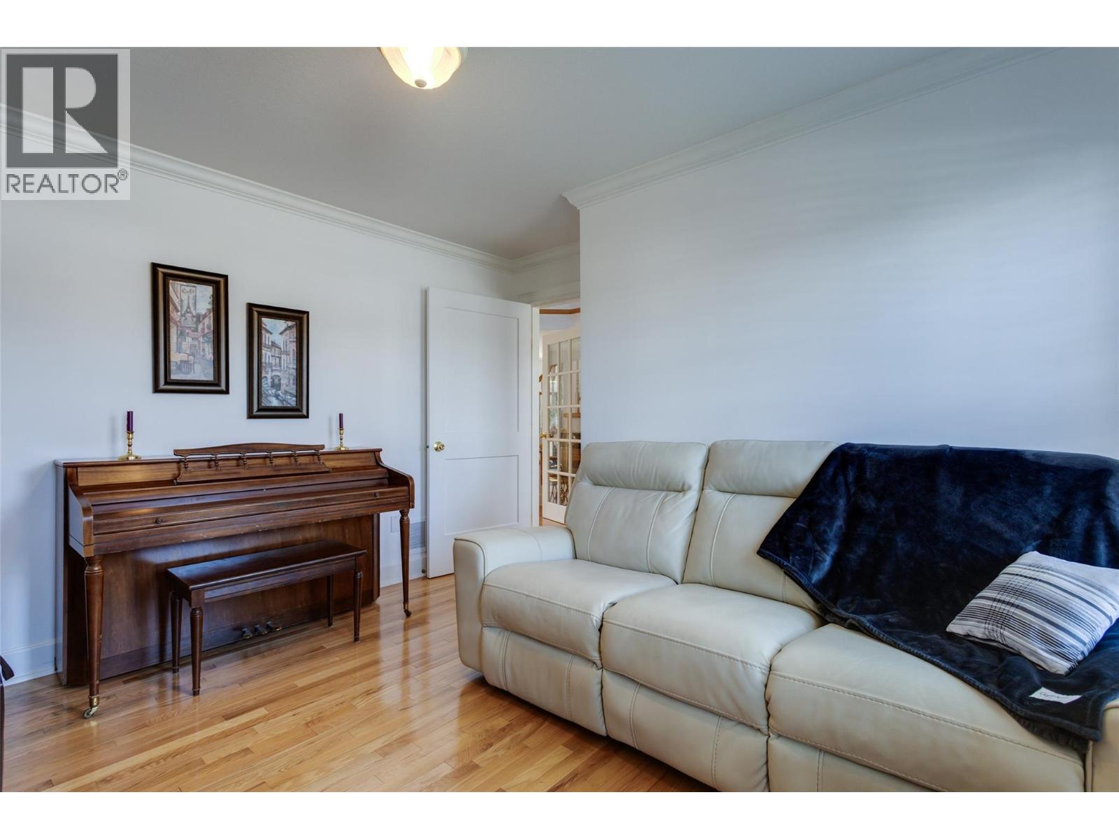 2205 Canary Place, Vernon