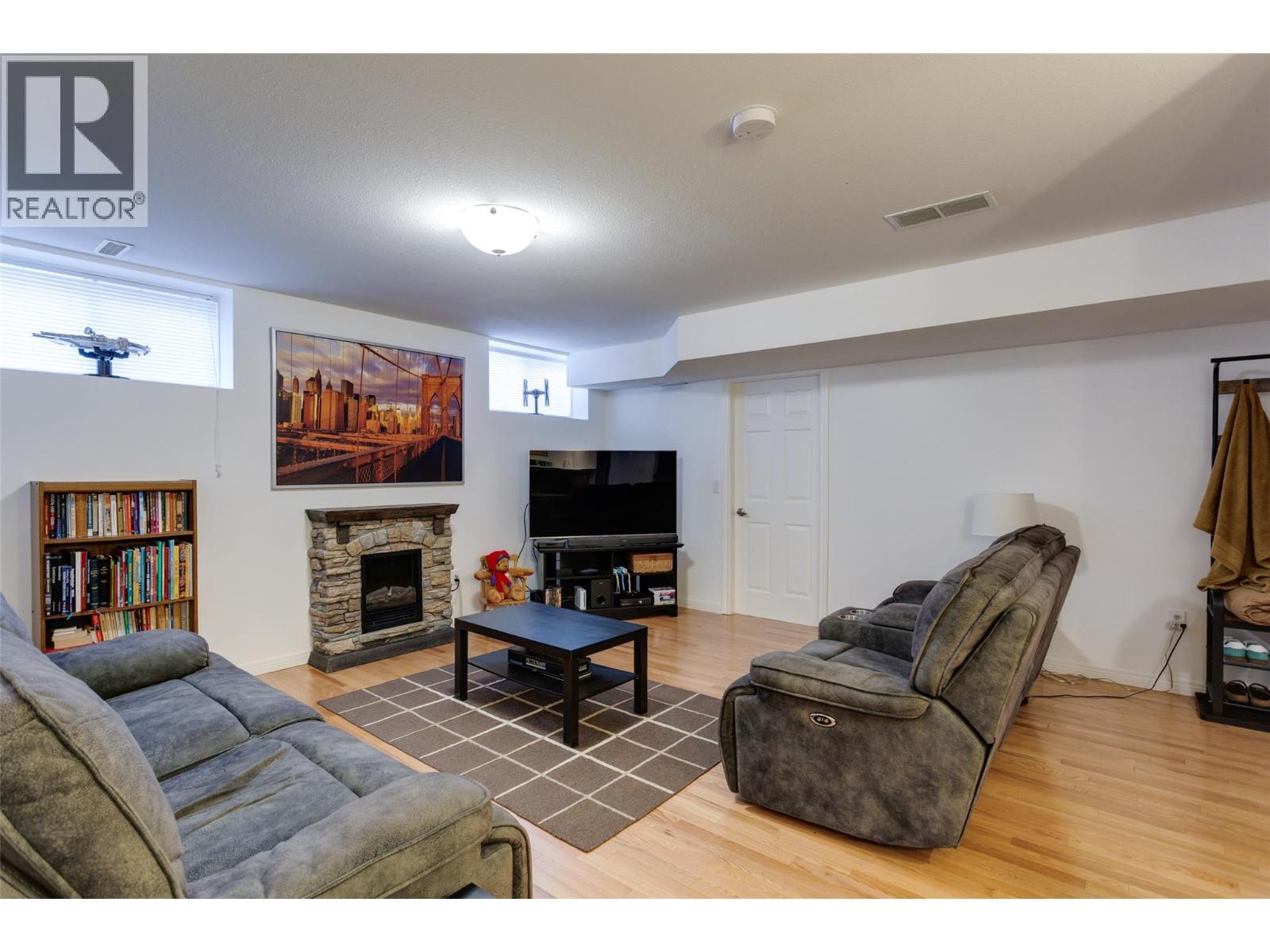 2205 Canary Place, Vernon