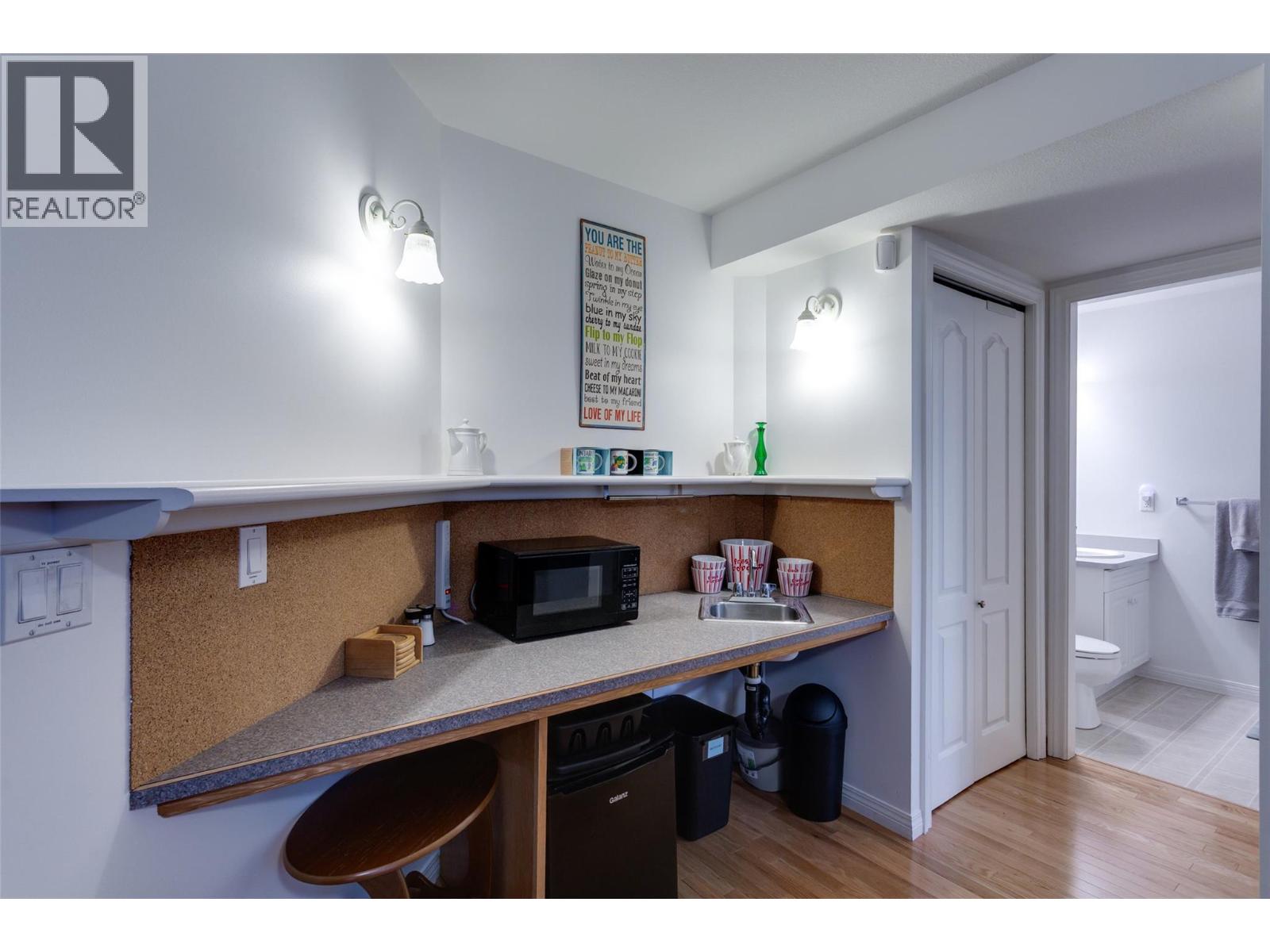 2205 Canary Place, Vernon