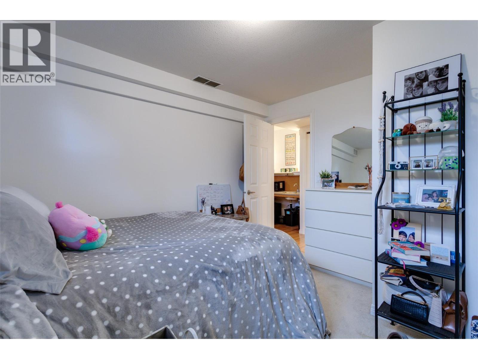 2205 Canary Place, Vernon