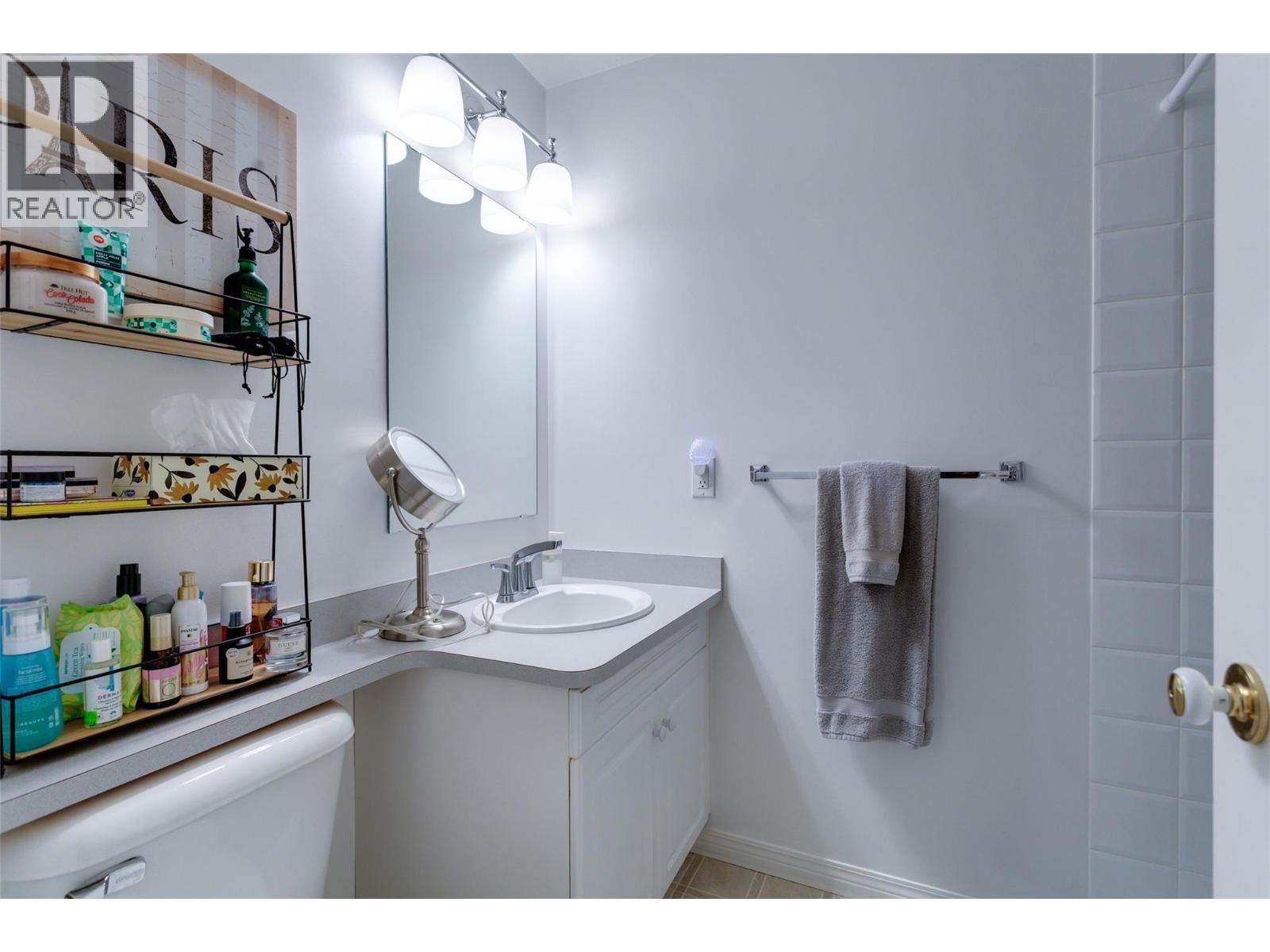 2205 Canary Place, Vernon