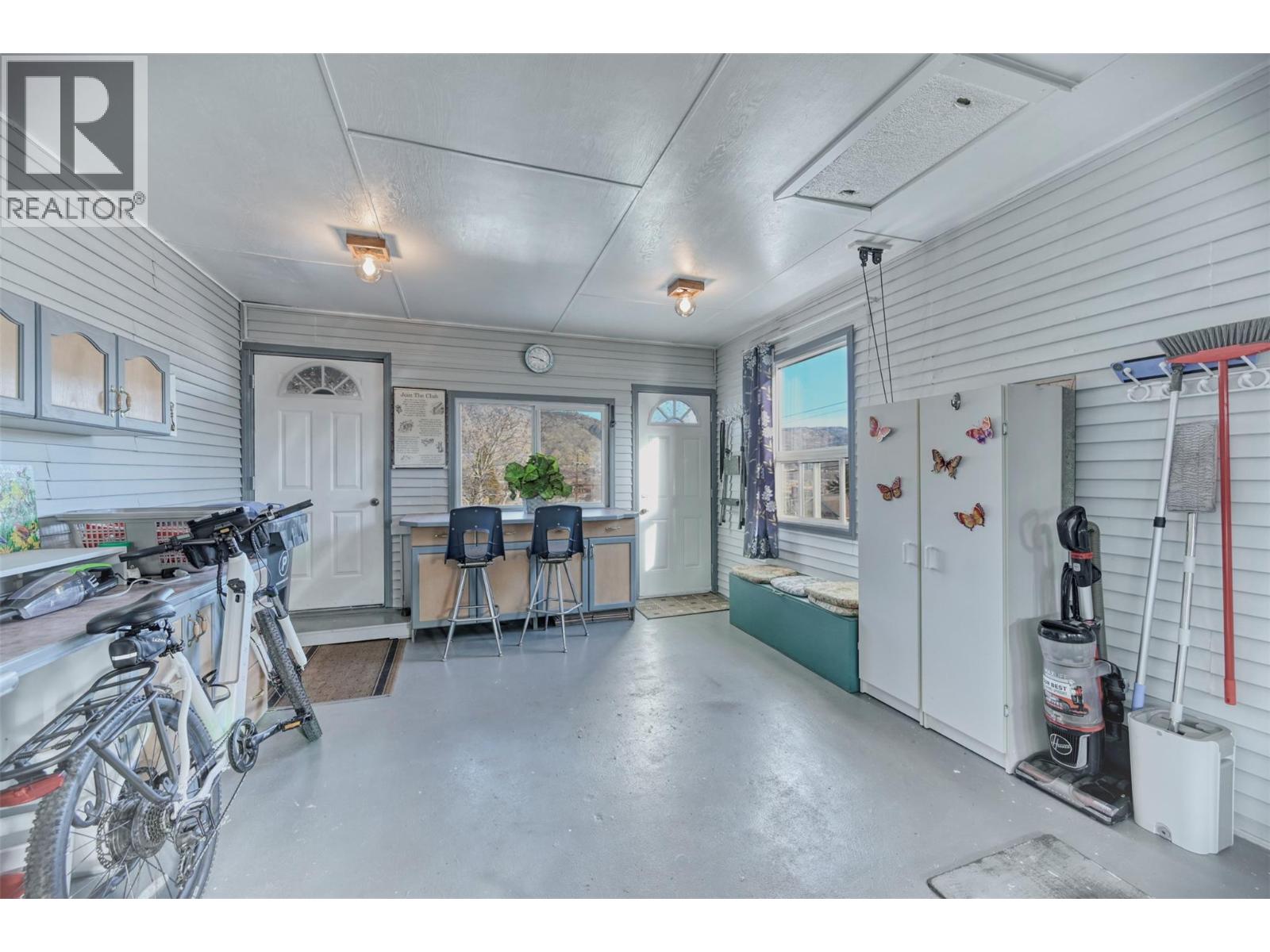 3 Finch Cres. Crescent - 19