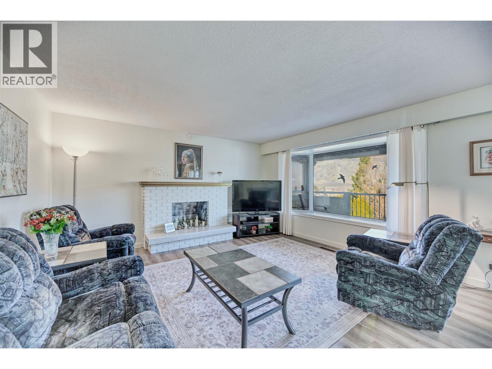  3 Finch Cres. Crescent, Osoyoos