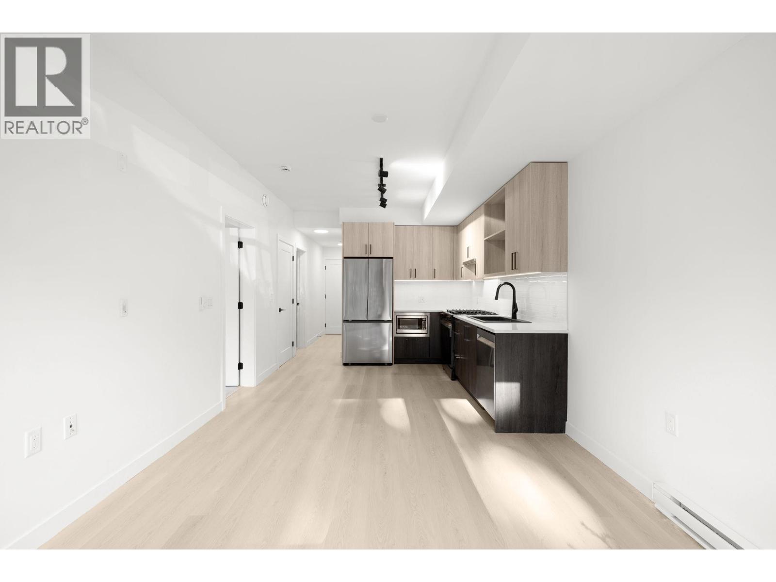 103 2002 ST. GEORGE STREET, Port Moody