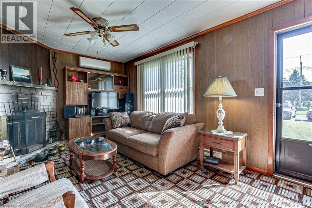12 WILLOW Avenue - 5