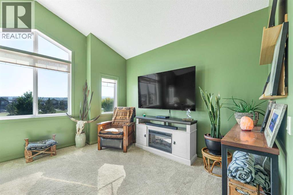 204 Paint Horse Drive, Cochrane