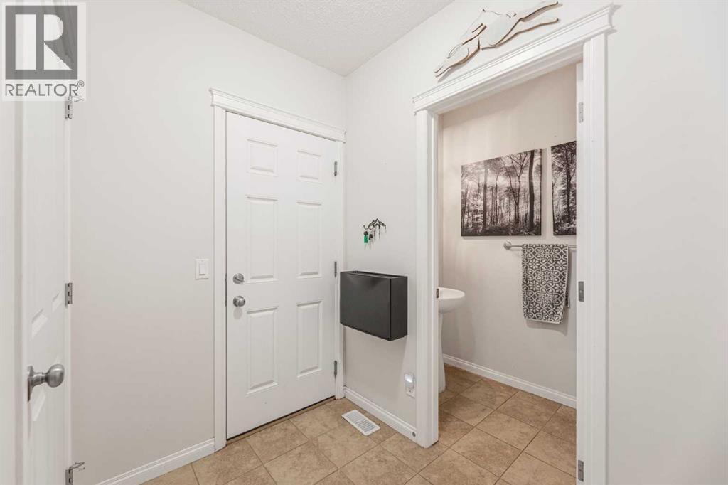 204 Paint Horse Drive, Cochrane