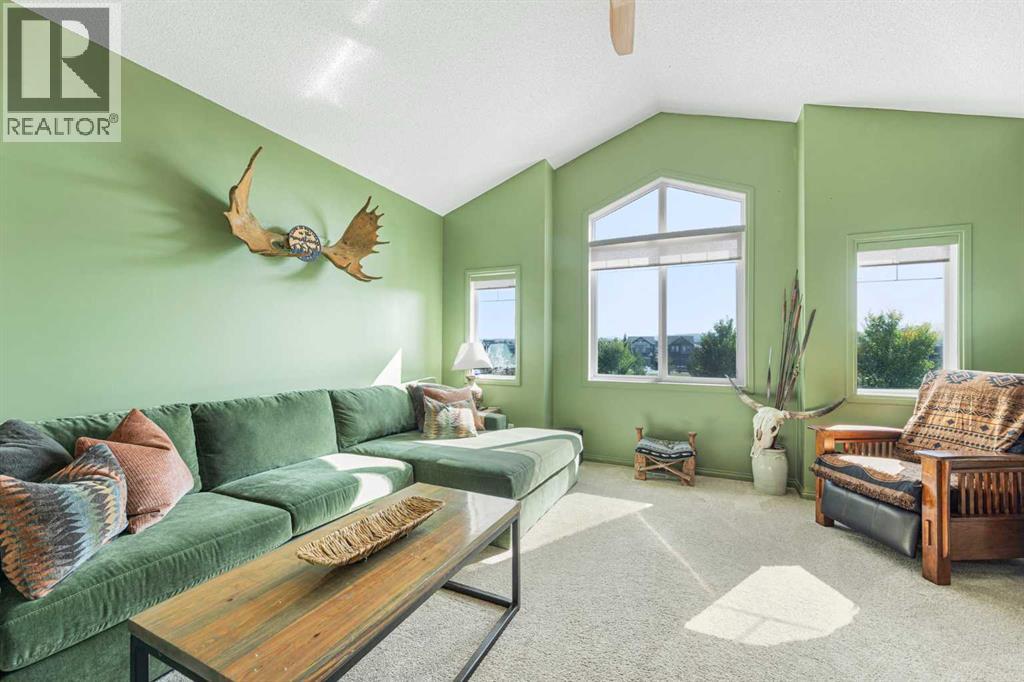 204 Paint Horse Drive, Cochrane