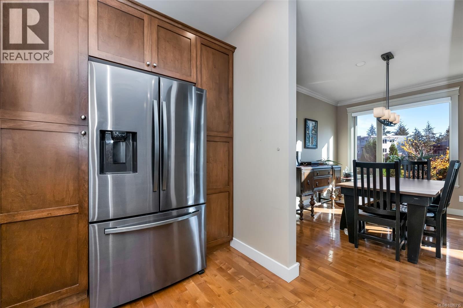 1 630 Brookside Rd, Colwood