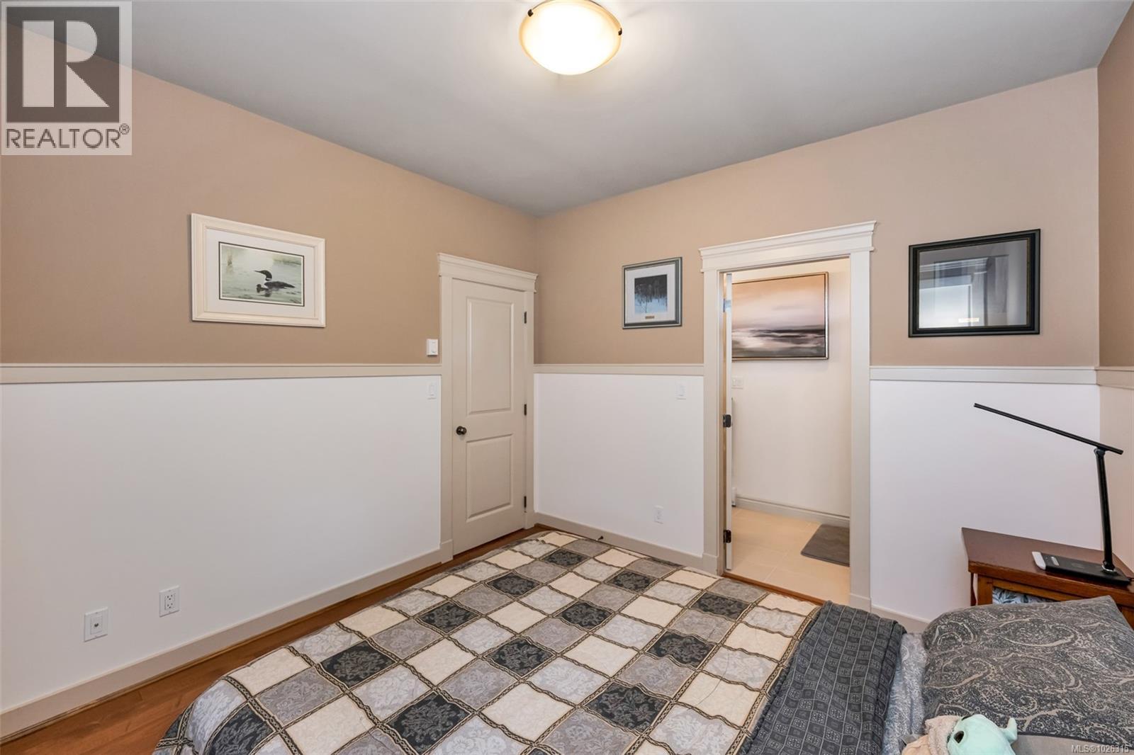 1 630 Brookside Rd, Colwood