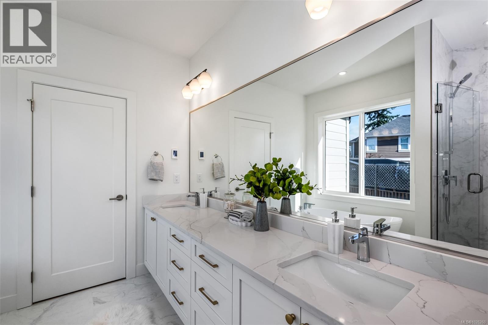  654 Wisteria Ridge, Langford