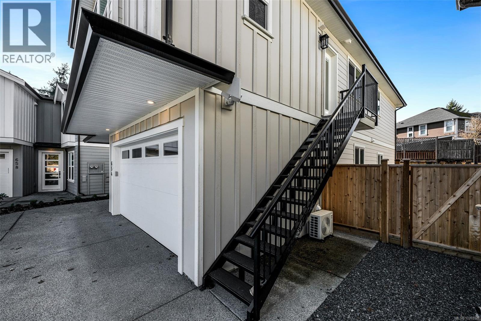  654 Wisteria Ridge, Langford