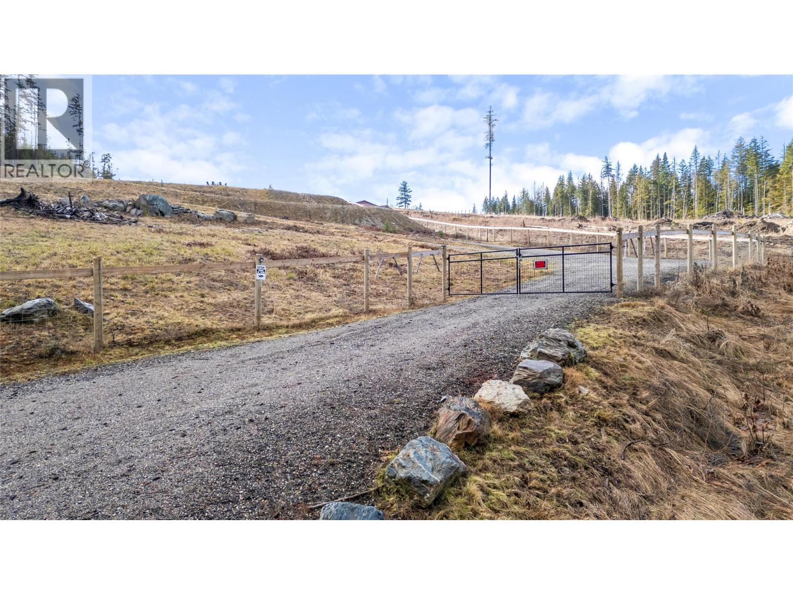  6226 Armstrong Road, Eagle Bay