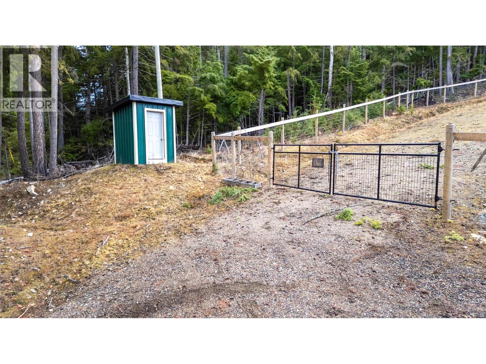  6226 Armstrong Road, Eagle Bay