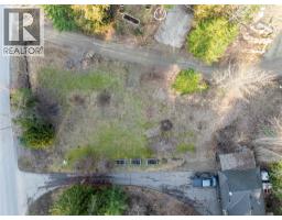 2486 Centennial Drive, Blind Bay, BC V0E1H1 Photo 8