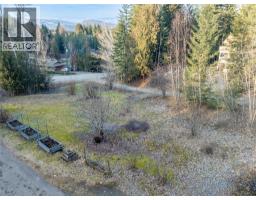 2486 Centennial Drive, Blind Bay, BC V0E1H1 Photo 7