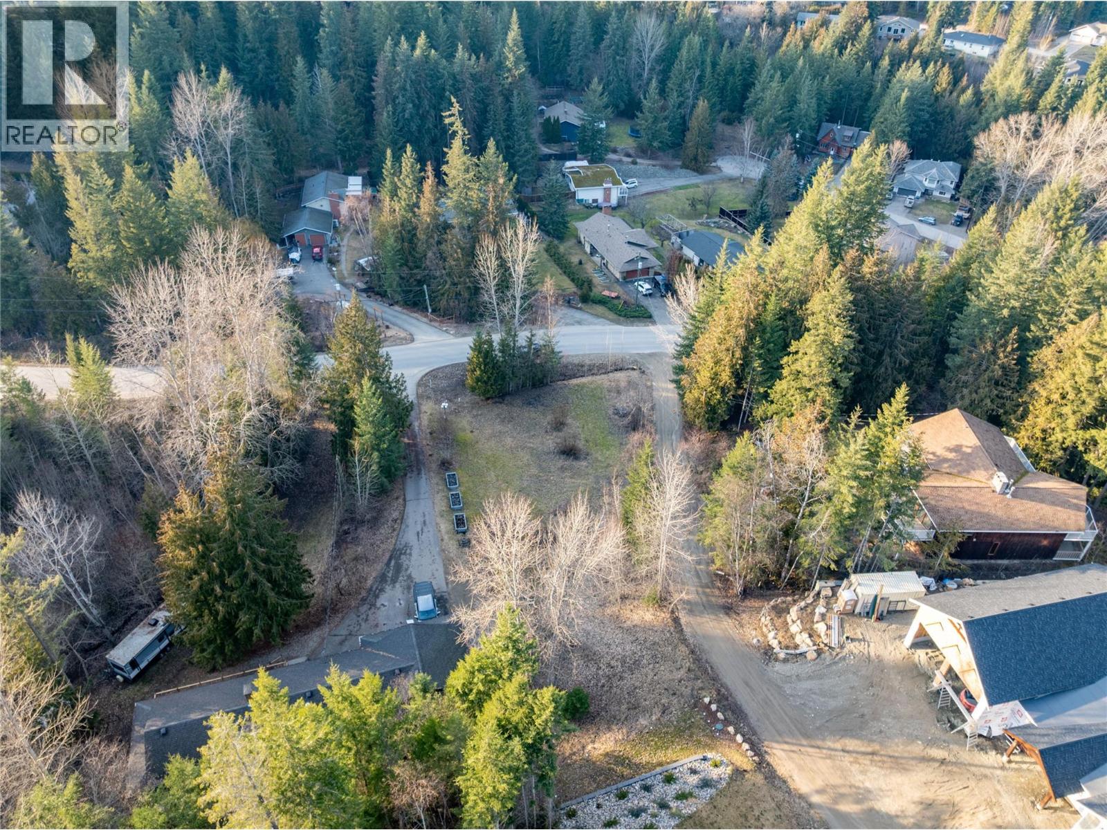  2486 Centennial Drive, Blind Bay