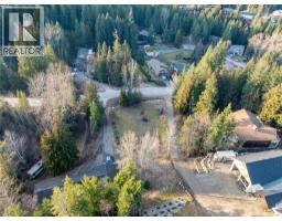 2486 Centennial Drive, Blind Bay, BC V0E1H1 Photo 10