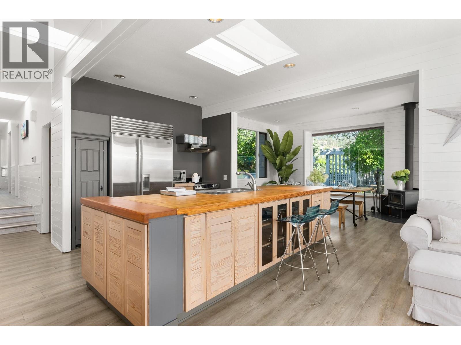 1030 King Drive, Naramata