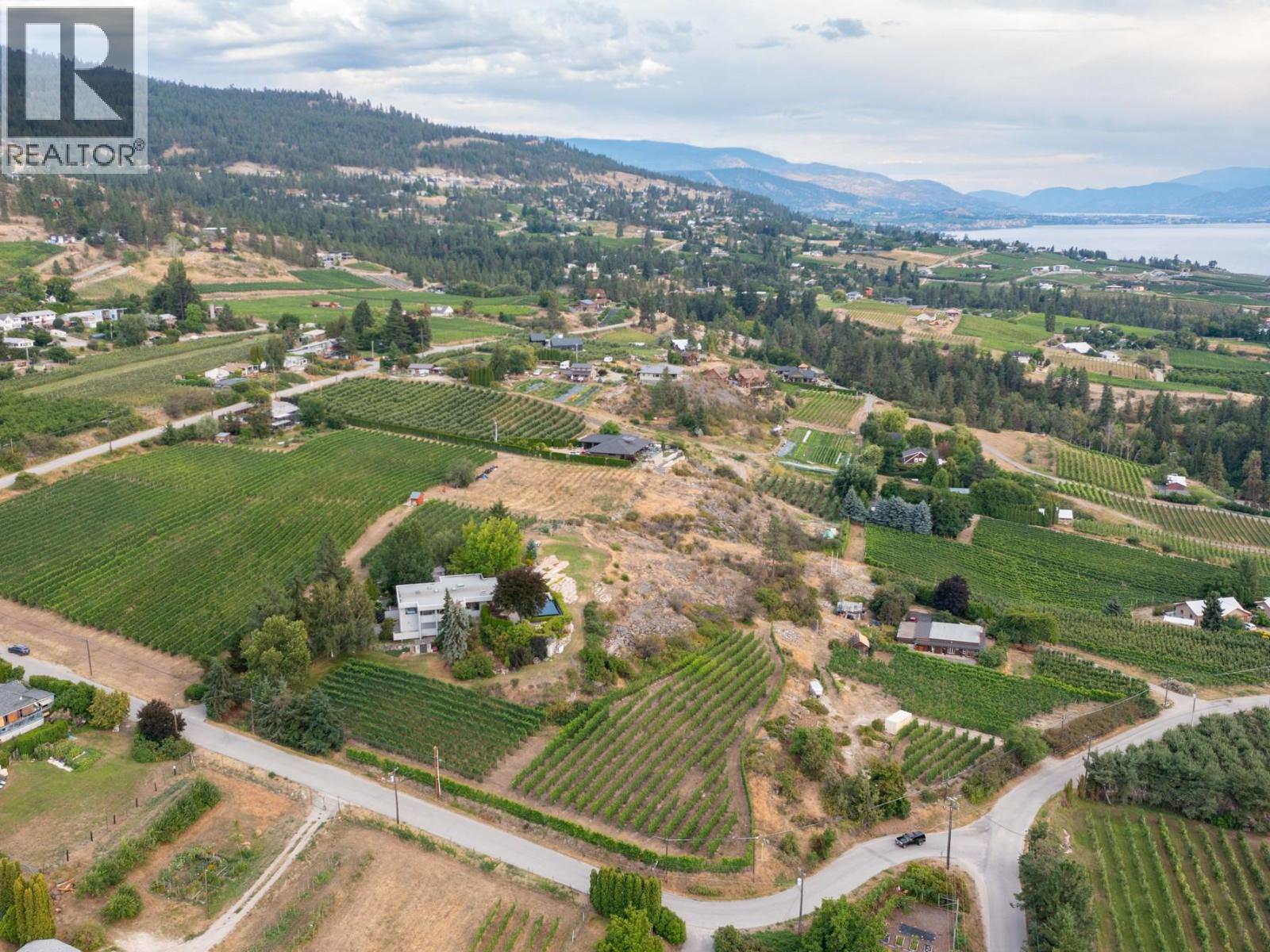 1030 King Drive, Naramata