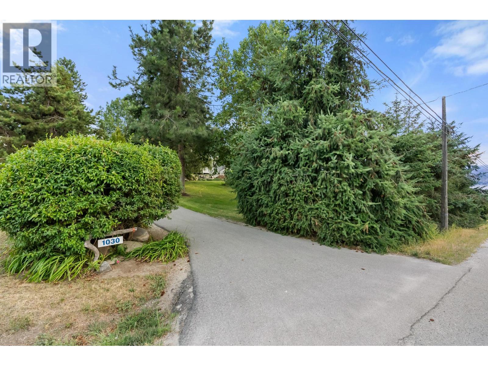 1030 King Drive, Naramata