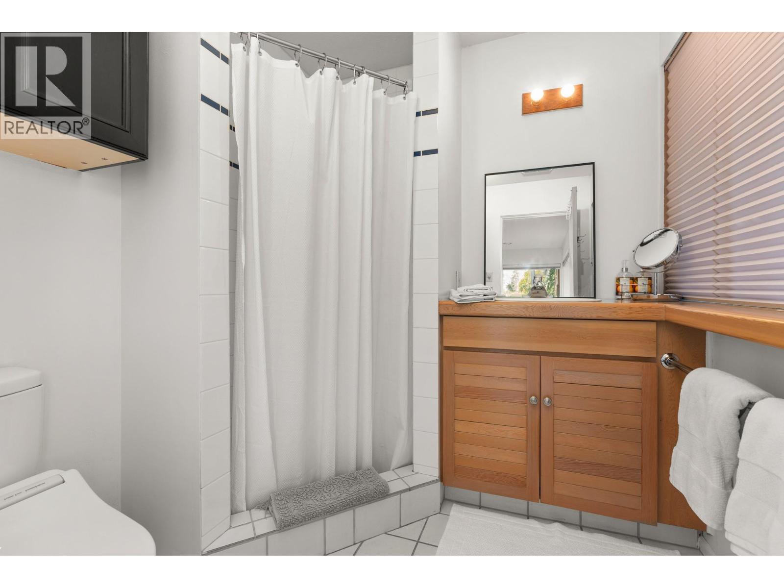 1030 King Drive, Naramata