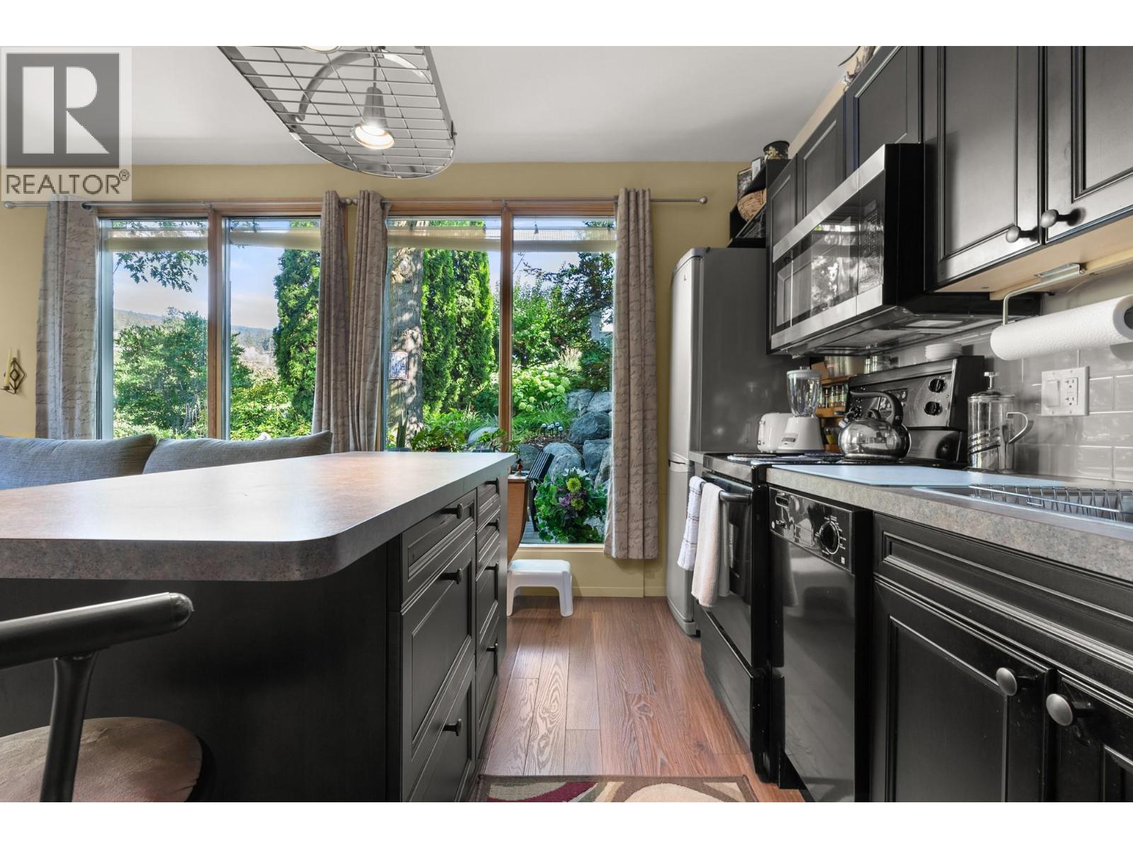 1030 King Drive, Naramata