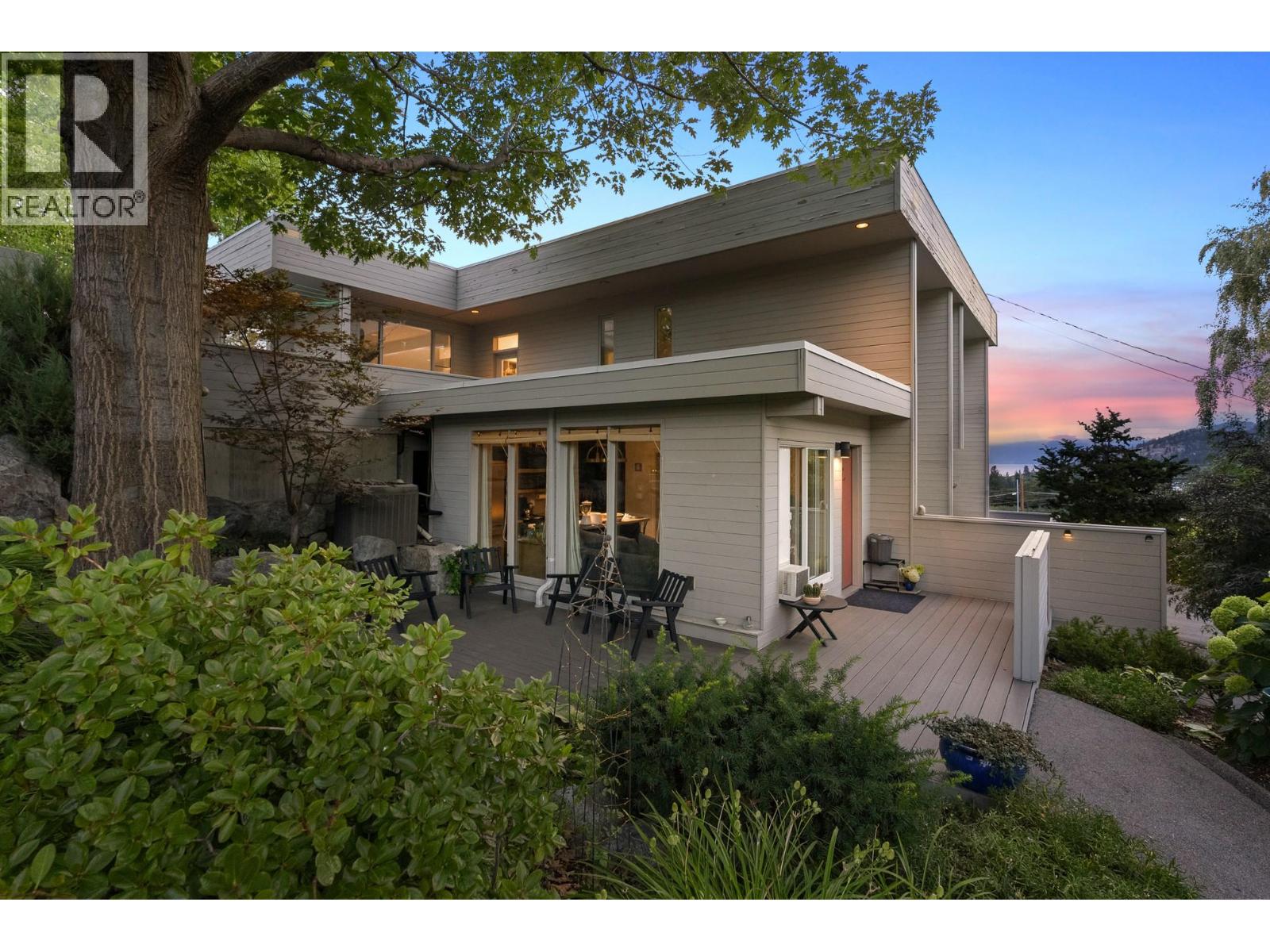 1030 King Drive, Naramata