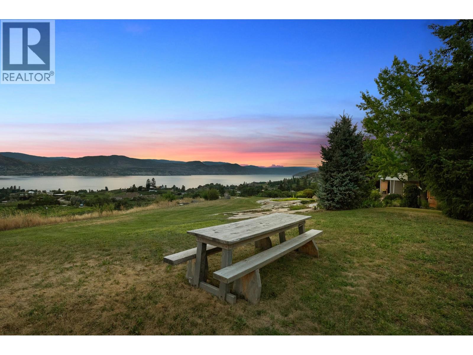 1030 King Drive, Naramata