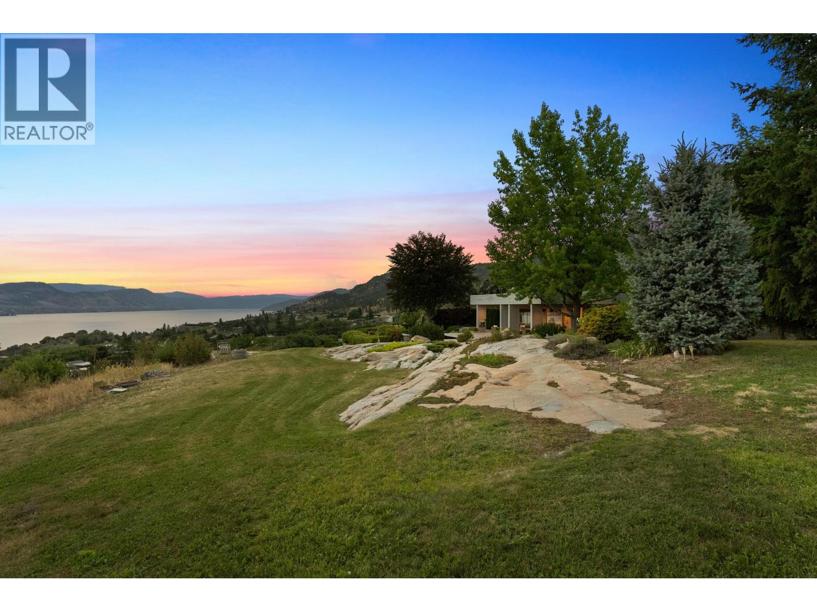 1030 King Drive, Naramata