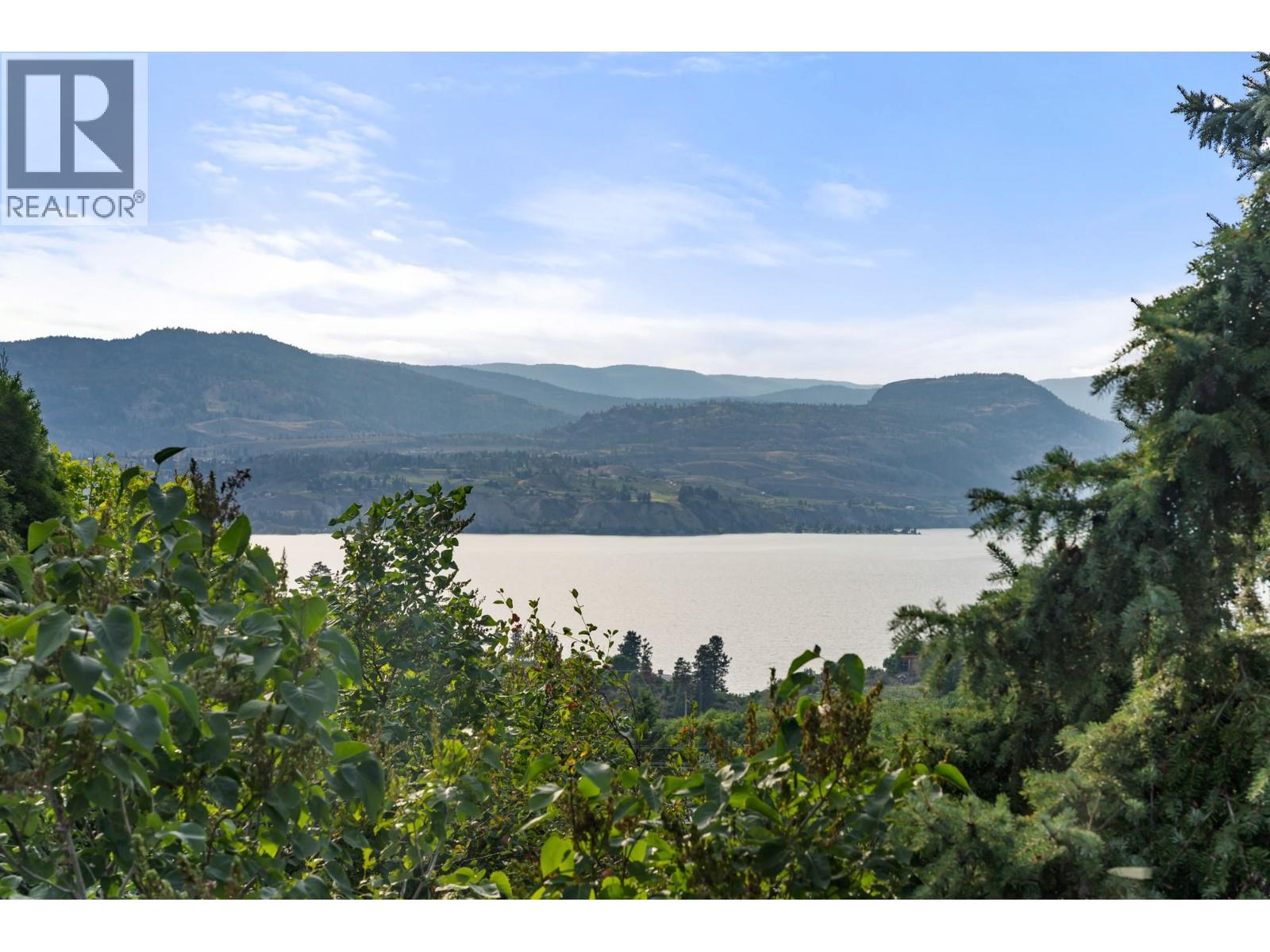 1030 King Drive, Naramata