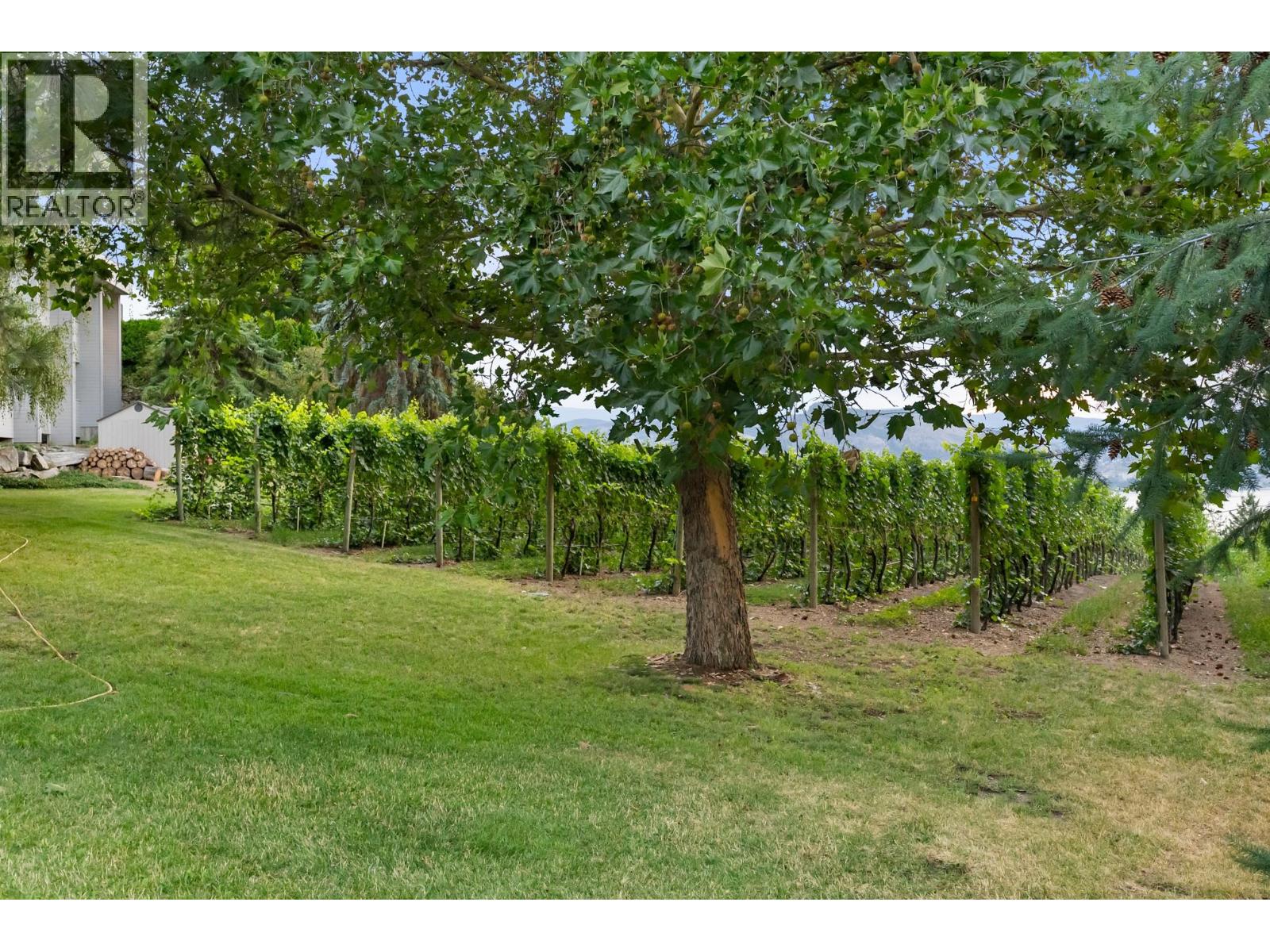 1030 King Drive, Naramata