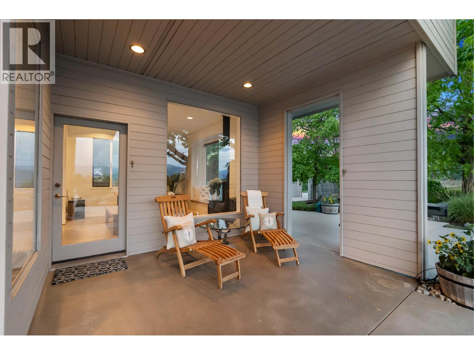 1030 King Drive, Naramata